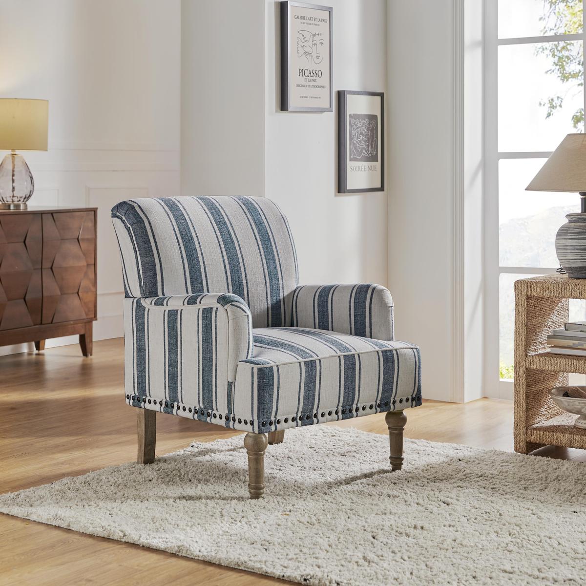Lecce Landhaus-Sessel mit eleganten Beinen