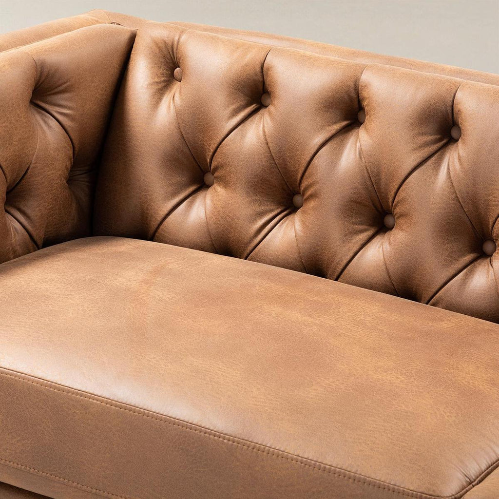 Capsa Mid-Century-Modern Sofa mit Knopfheftung aus veganem Leder