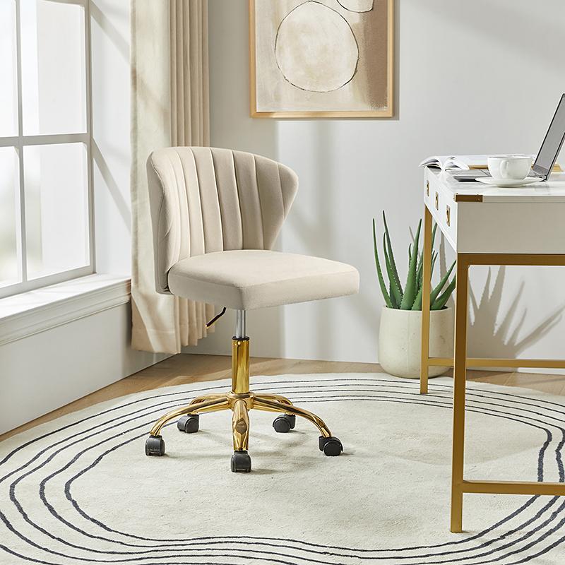 Chandra Moderner Drehstuhl aus Samt in Gold, höhenverstellbar
