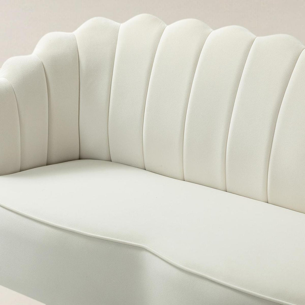 Ariel 2-Sitzer-Sofa aus Samt mit Muschelsilhouette und goldfarbenen Beinen