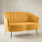 Ariel 2-Sitzer-Sofa aus Samt mit Muschelsilhouette und goldfarbenen Beinen
