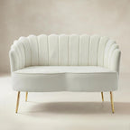 Ariel 2-Sitzer-Sofa aus Samt mit Muschelsilhouette und goldfarbenen Beinen