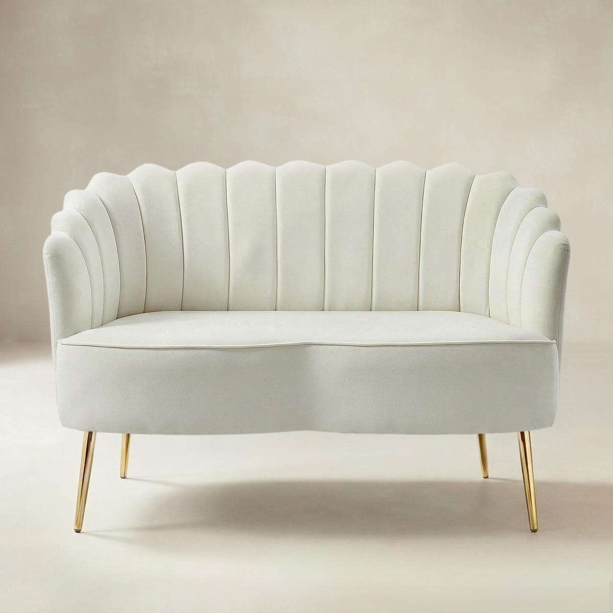 Ariel 2-Sitzer-Sofa aus Samt mit Muschelsilhouette und goldfarbenen Beinen
