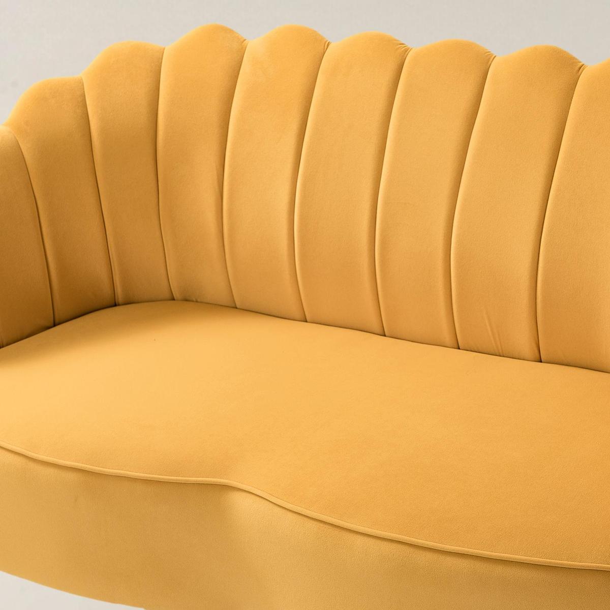 Ariel 2-Sitzer-Sofa aus Samt mit Muschelsilhouette und goldfarbenen Beinen