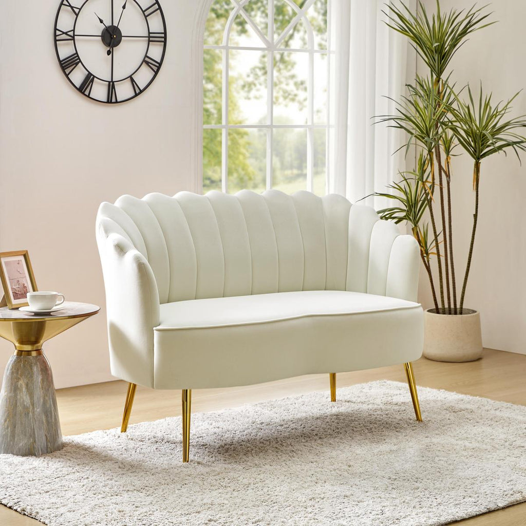 Ariel 2-Sitzer-Sofa aus Samt mit Muschelsilhouette und goldfarbenen Beinen