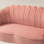 Ariel 2-Sitzer-Sofa aus Samt mit Muschelsilhouette und goldfarbenen Beinen