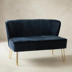 Ainhoa Mid-Century 2-Sitzer-Sofa aus Samt mit Hairpin-Beinen