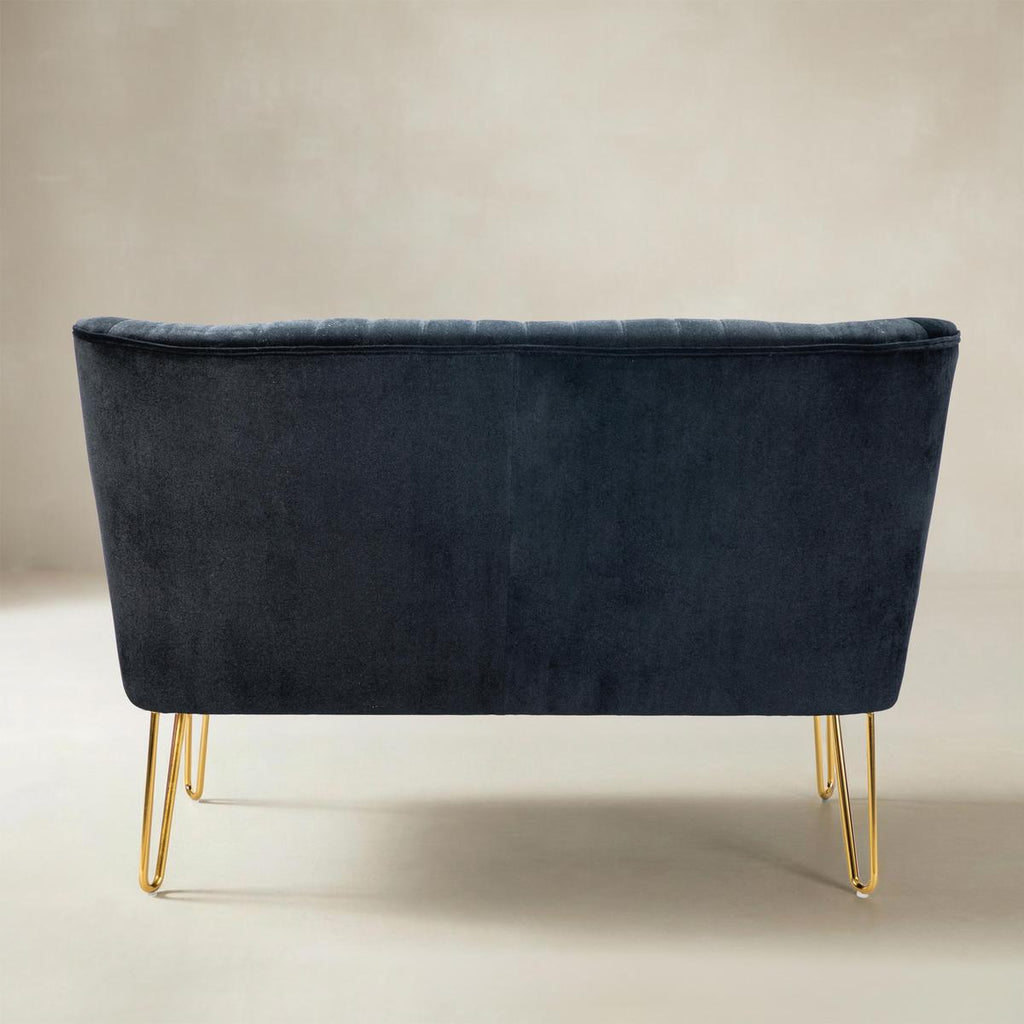 Ainhoa Mid-Century 2-Sitzer-Sofa aus Samt mit Hairpin-Beinen