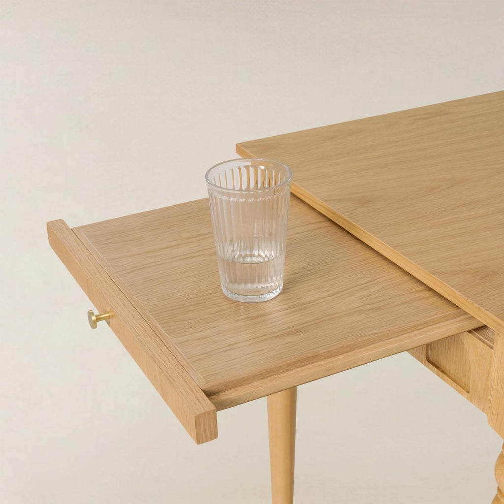 Theo Schreibtisch im Landhausstil mit 2 Schubladen, Ladefunktion &amp; Ablage