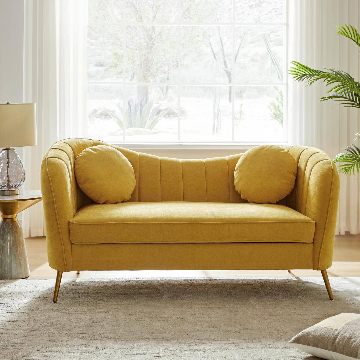 Emilio 2-Sitzer-Stoffsofa mit goldenen Beinen &amp; weichen Kissen