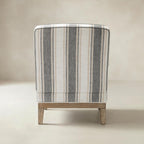 Randolph Eleganter Sessel im Landhausstil mit Massivholz-Armlehnen