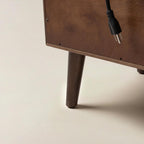 Lilian Mid-Century-Nachttisch mit Ladestation & Ablage
