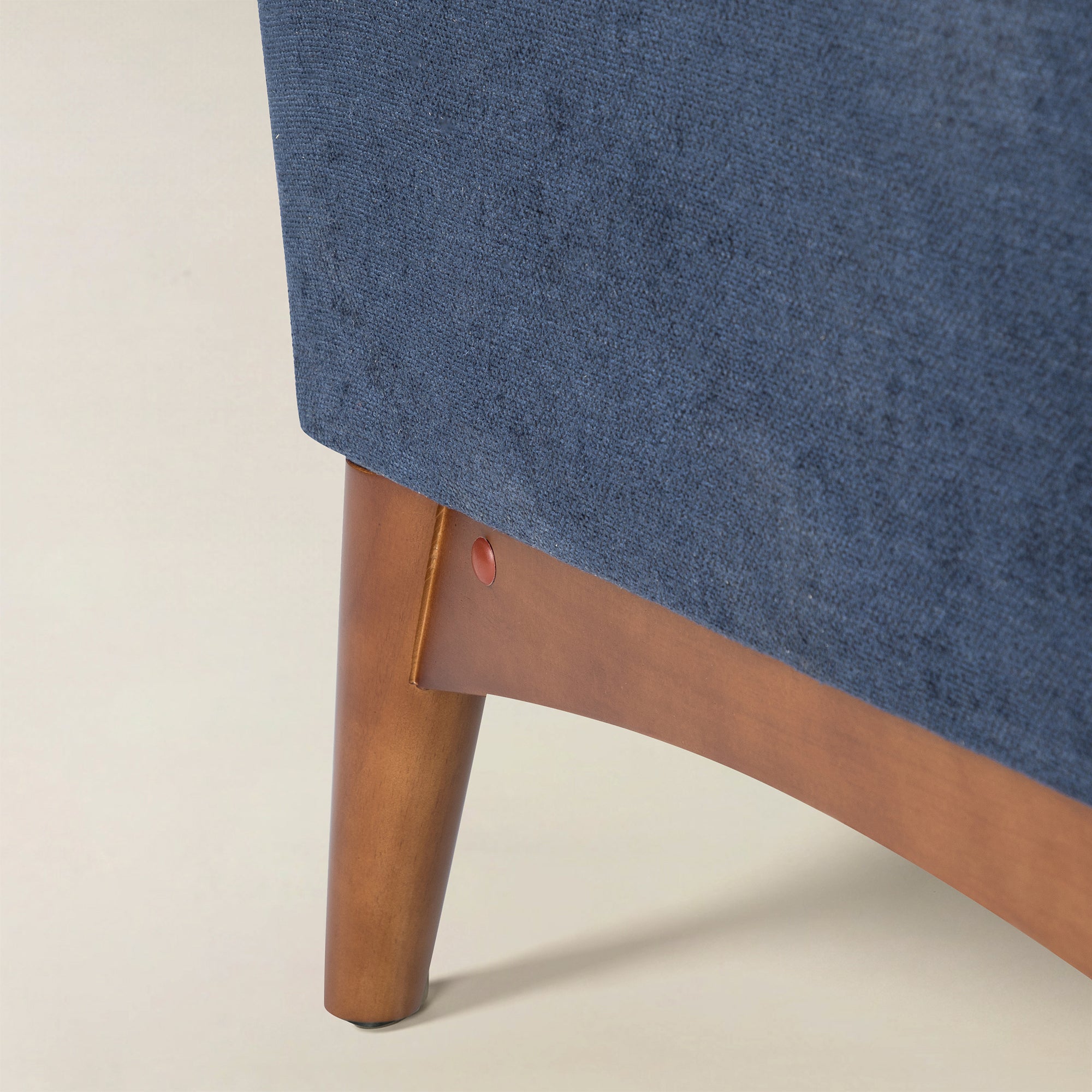Dietmar Mid-Century-Sessel im Vintage-Stil mit komfortablem Design