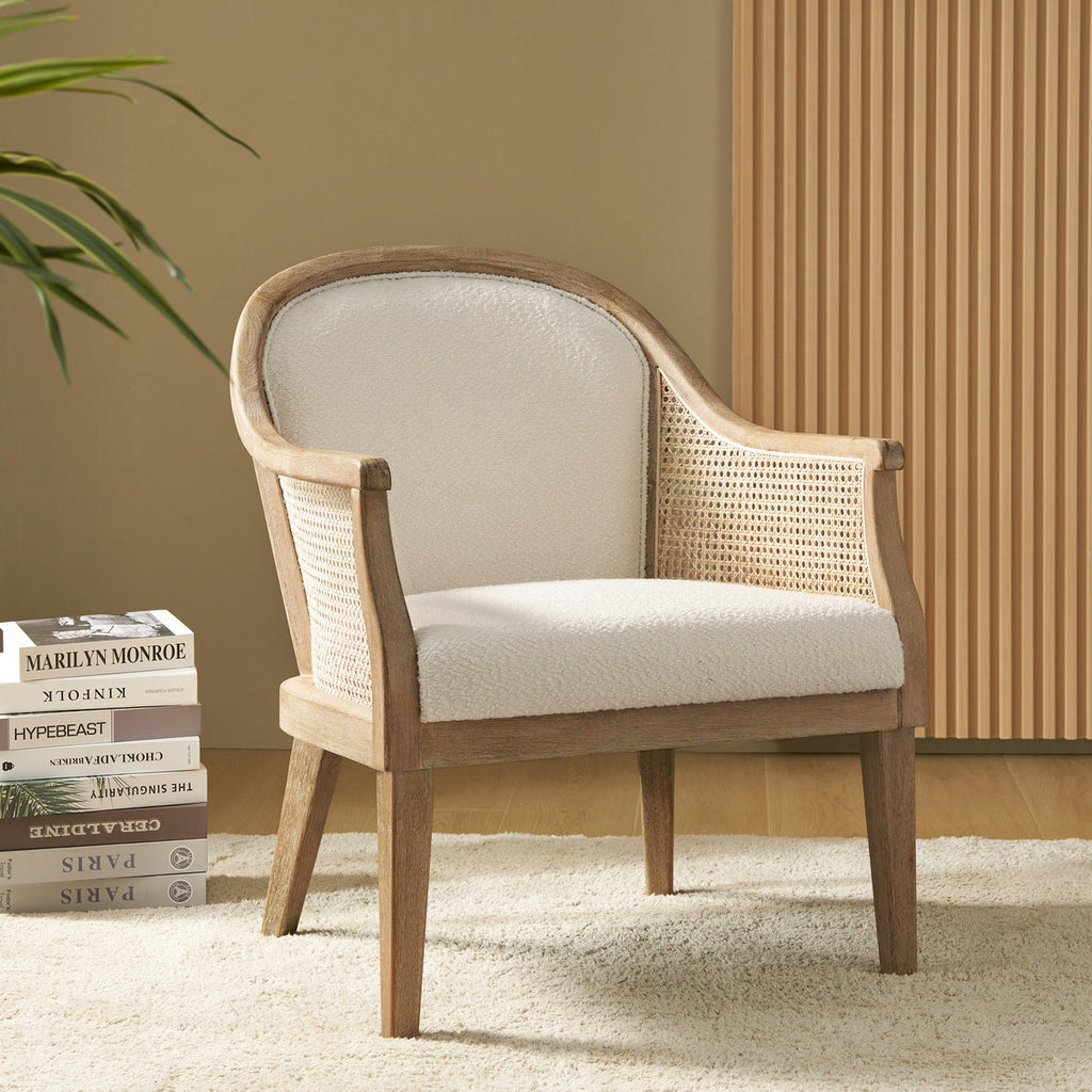 Audrey Landhaus-Sessel aus Rattan und Massivholz