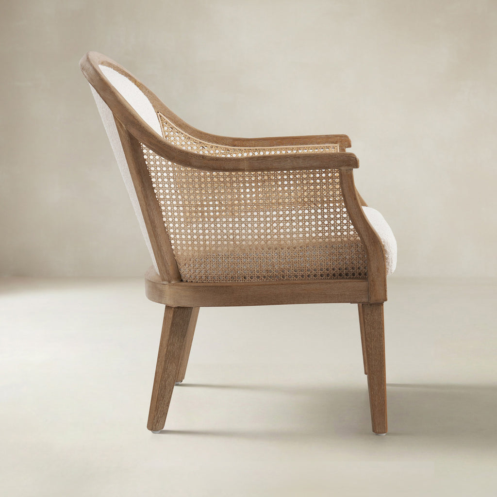 Audrey Landhaus-Sessel aus Rattan und Massivholz