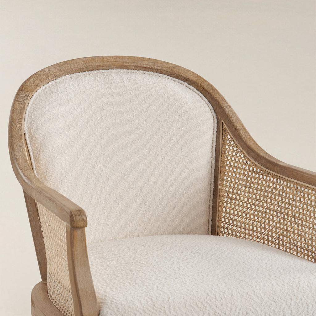 Audrey Landhaus-Sessel aus Rattan und Massivholz