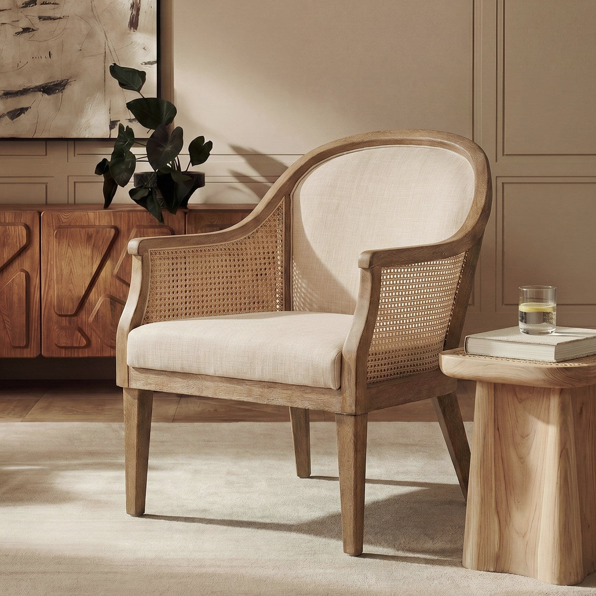 Audrey Landhaus-Sessel aus Rattan und Massivholz