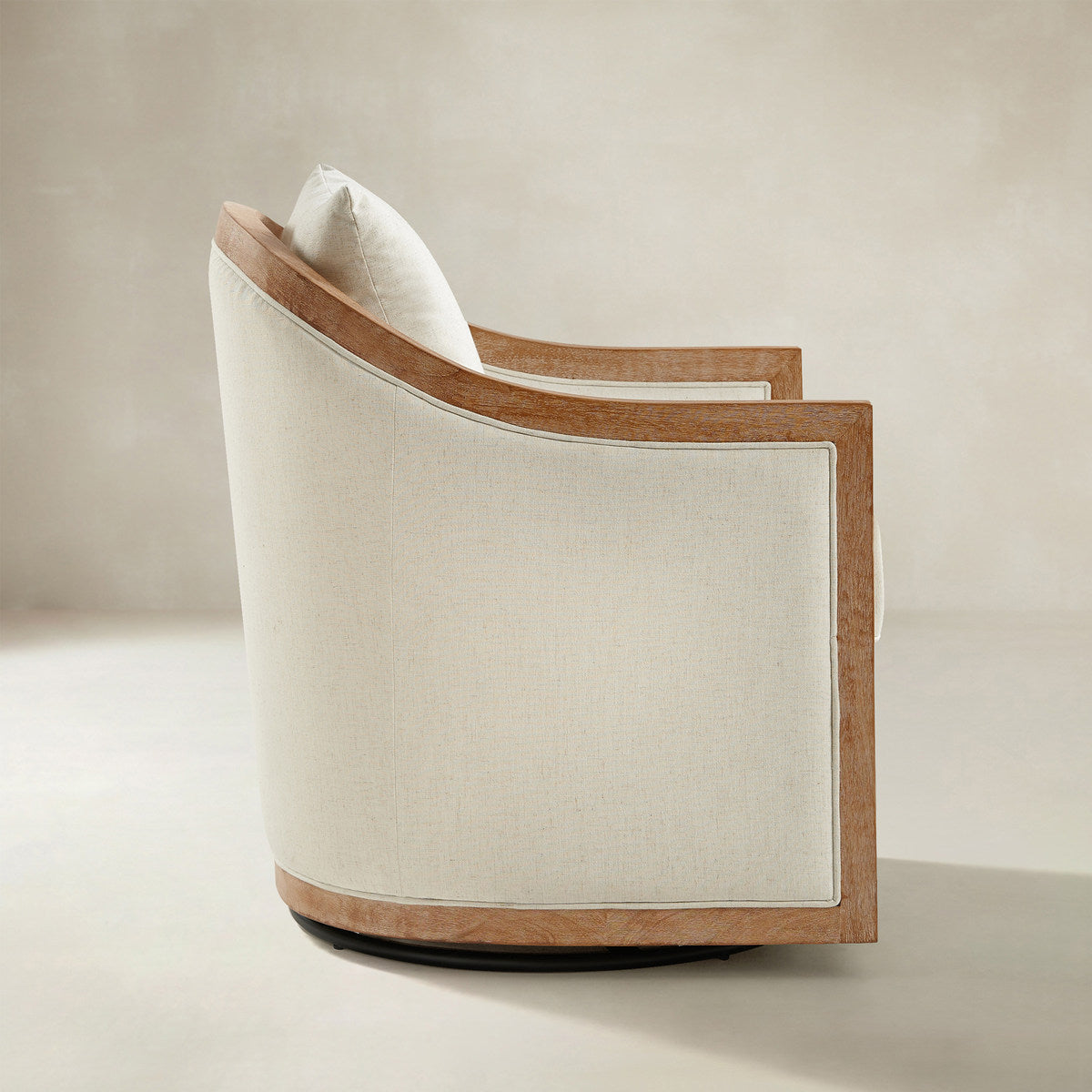 Percy Jess Landhaus-Drehsessel mit Kissen