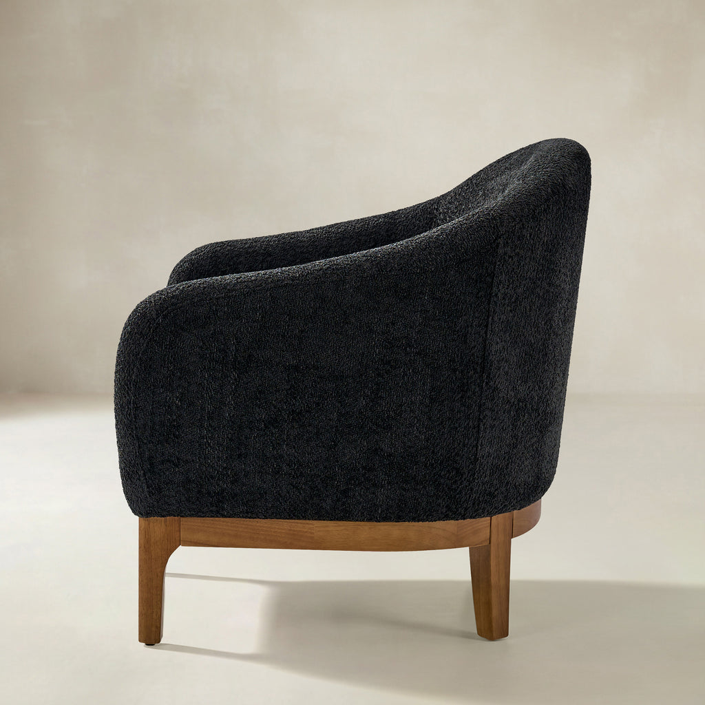 August Bouclé Moderner Sessel im Tonnendesign