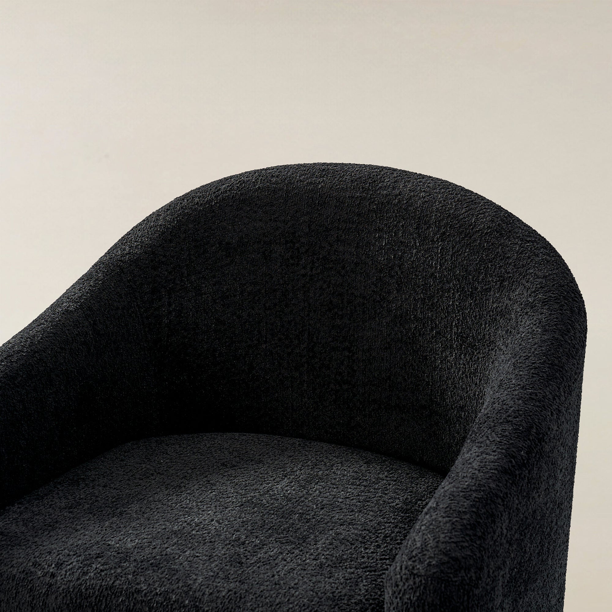 August Bouclé Moderner Sessel im Tonnendesign