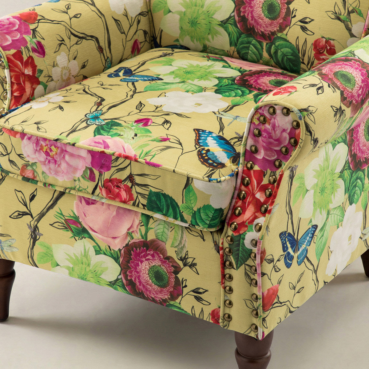 Artemisa Moderner gepolsterter Ohrensessel mit Blumenmuster