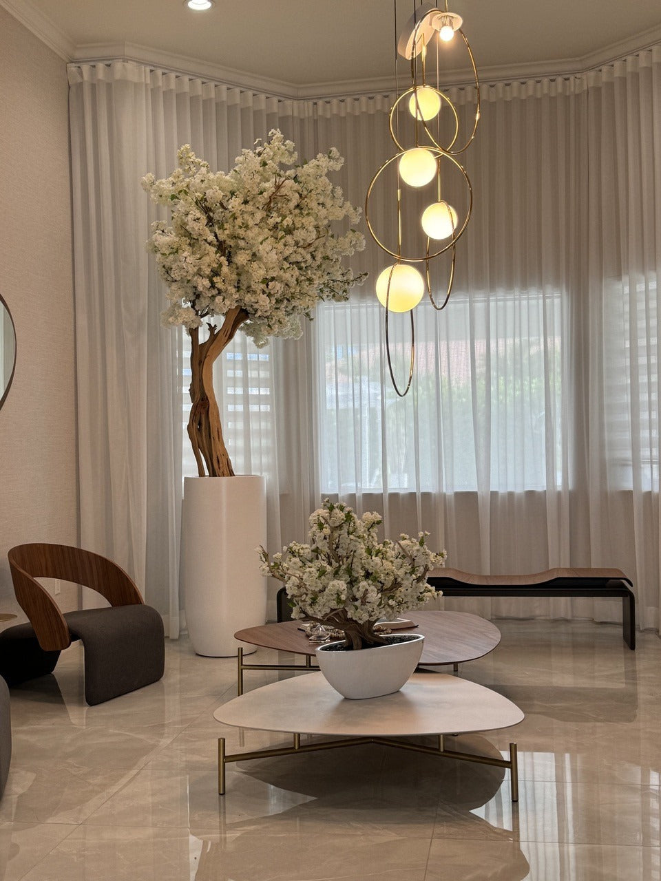 Cerisier en Fleurs · Édition Antibes, blanc mat