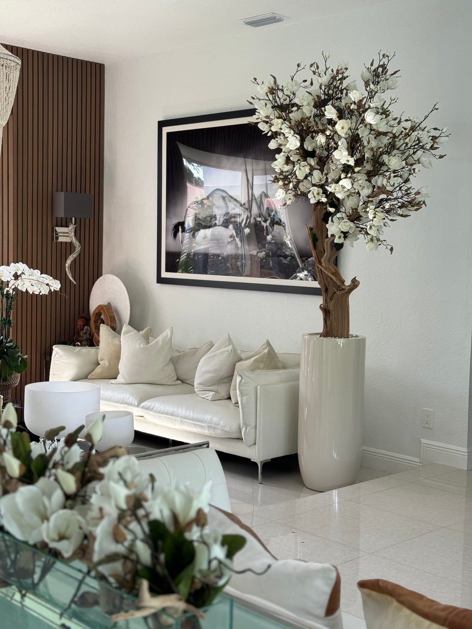 Composition Magnolia 244 cm · Édition Menton, blanc brillant