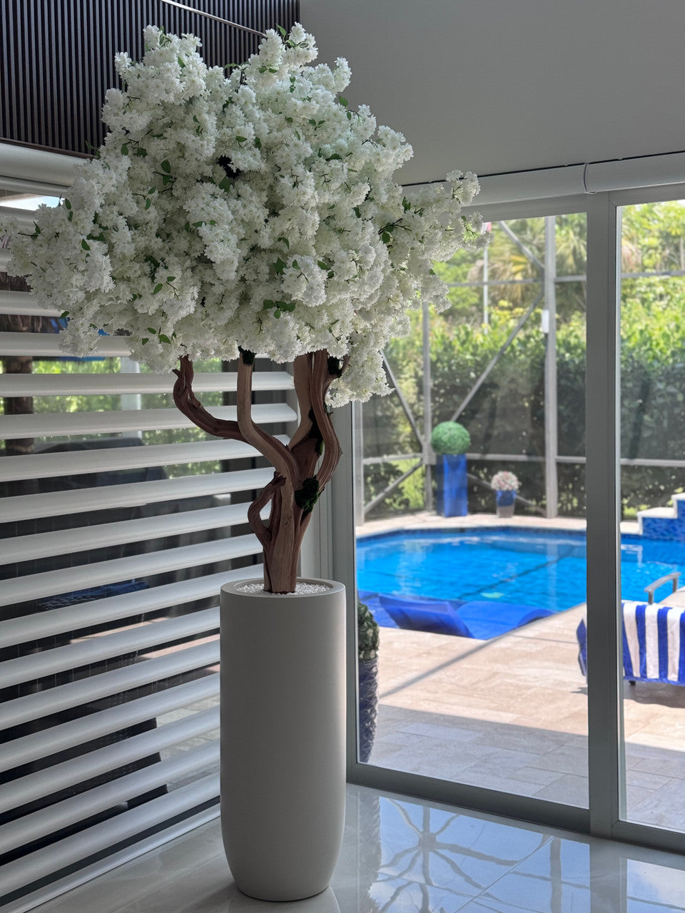 Cerisier en Fleurs · Édition Antibes, blanc mat