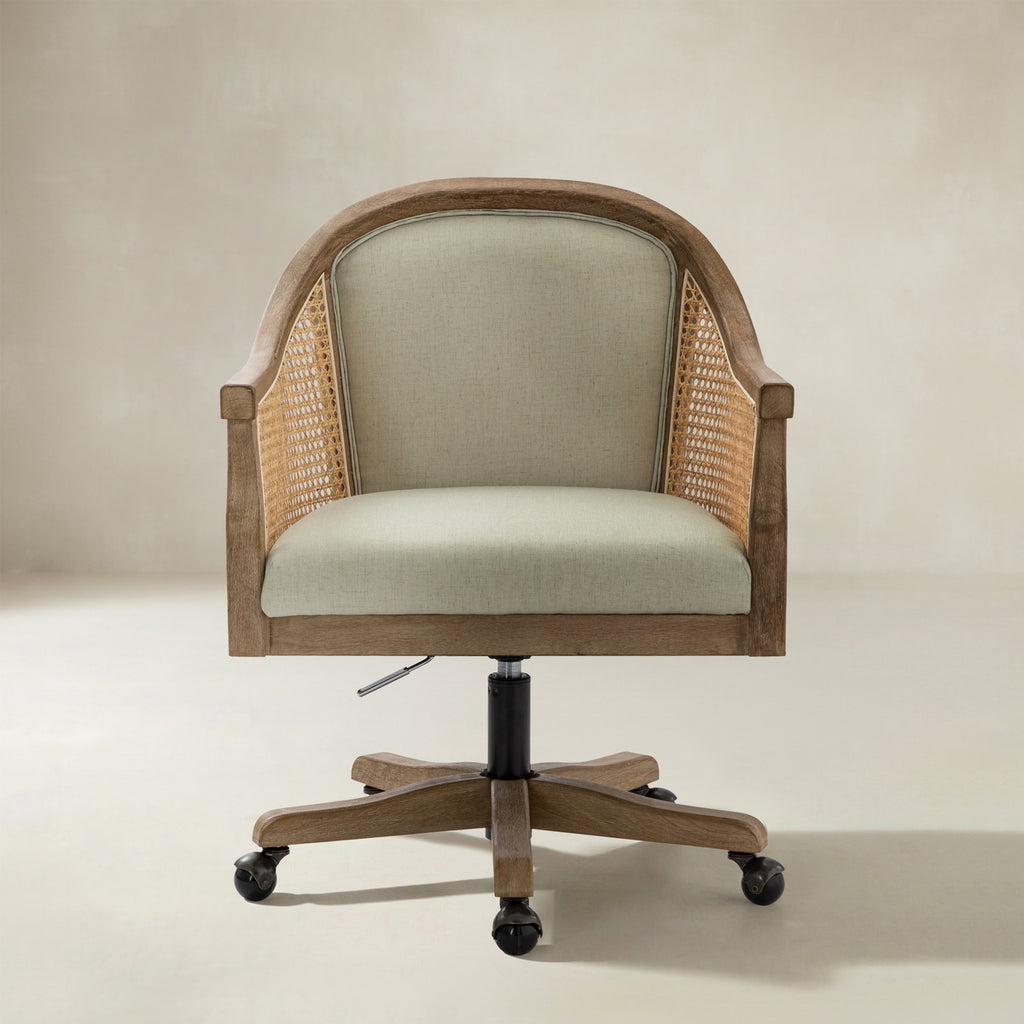 Audrey Rattan-Bürostuhl mit Drehfuß & geschwungenem Sitzdesign