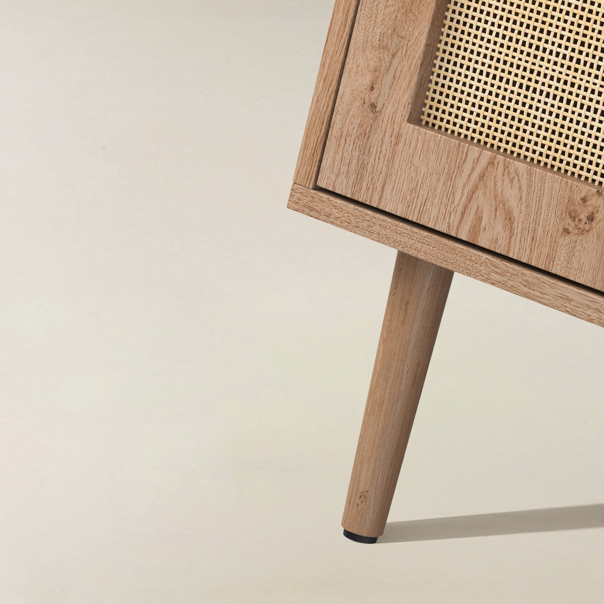 Norbert Rattan-Highboard mit 2 Türen und Einlegeböden