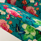 Coraline 2-Sitzer-Sofa mit Blumenmuster und Knopfheftung