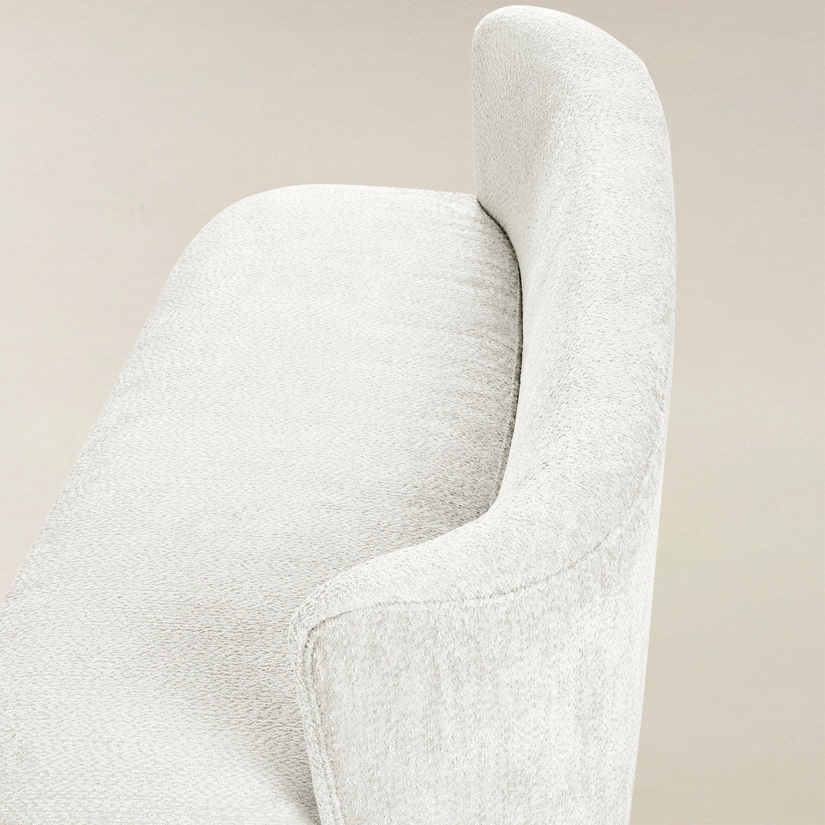 Rod Modernes 2-Sitzer-Sofa mit geschwungener Silhouette