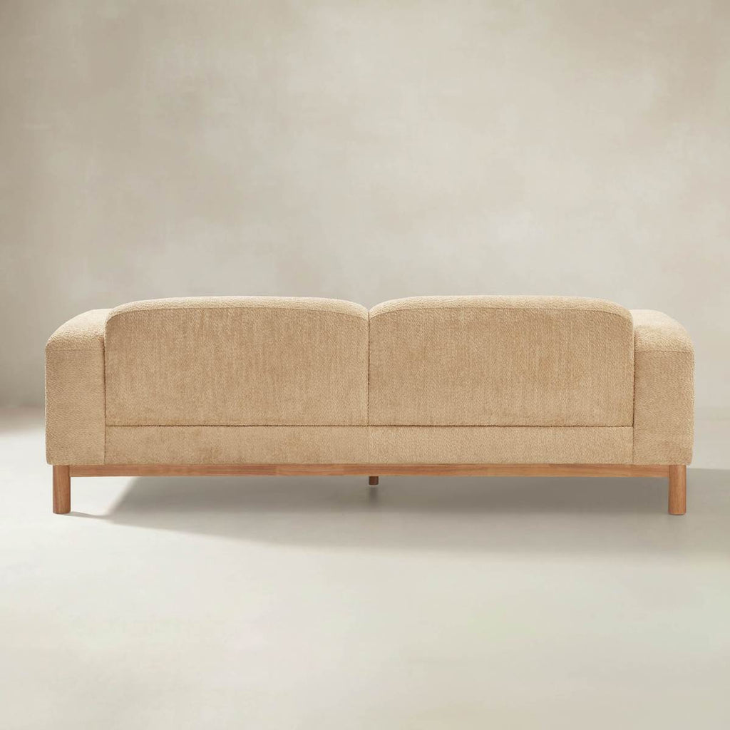Diego Modernes Sofa mit niedrigem Profil und tiefer Polstersitzfläche