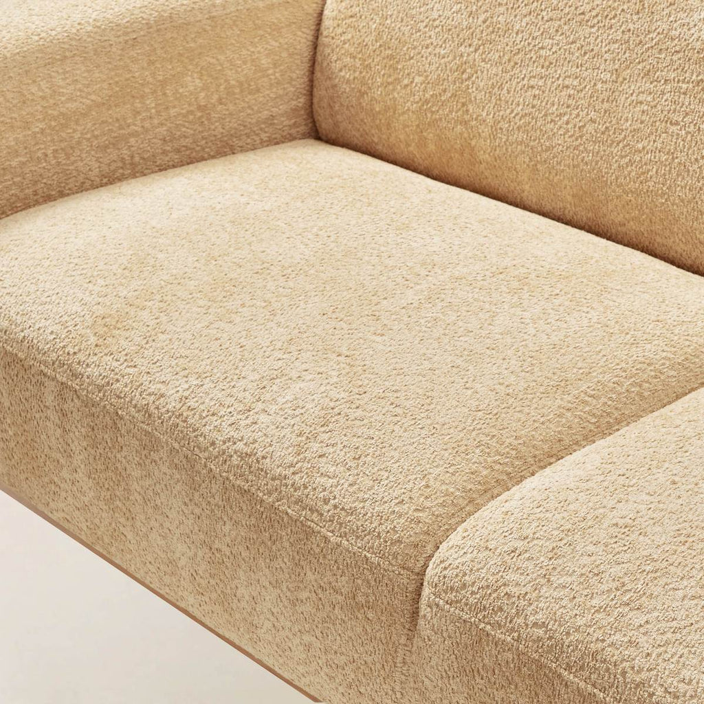 Diego Modernes Sofa mit niedrigem Profil und tiefer Polstersitzfläche