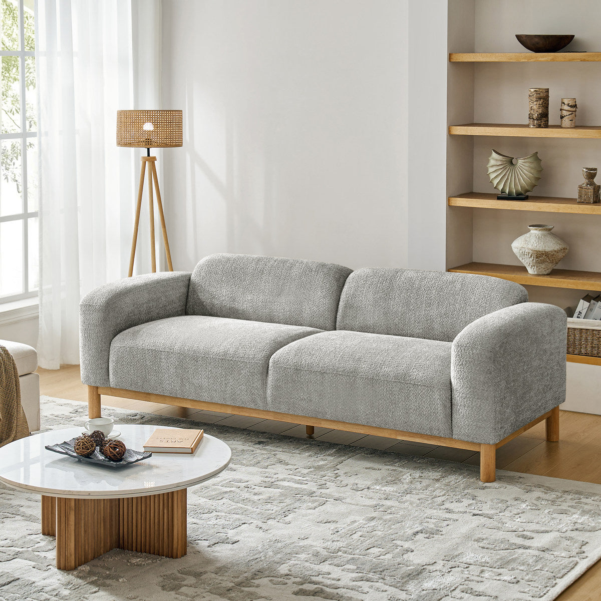 Diego Modernes Sofa mit niedrigem Profil und tiefer Polstersitzfläche
