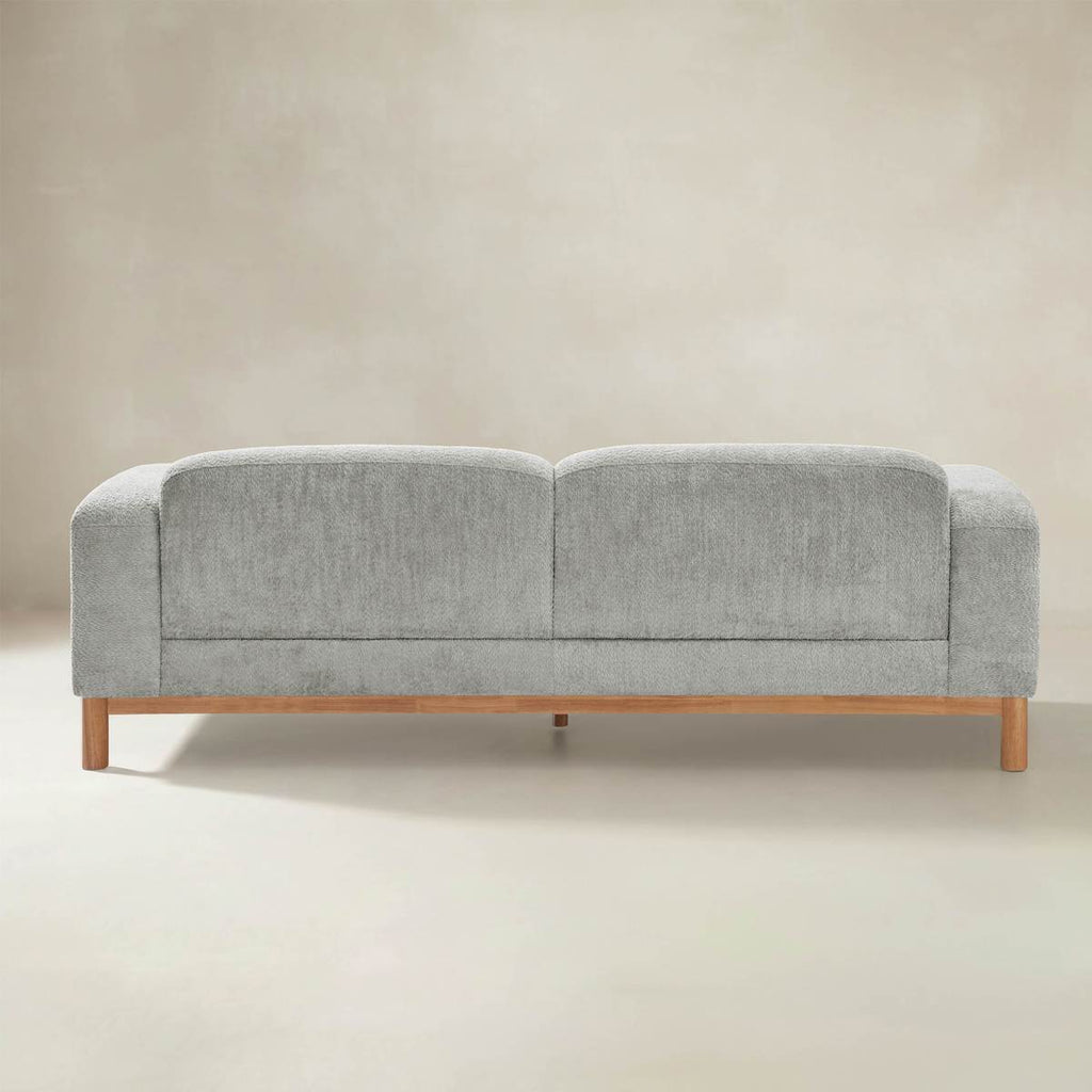 Diego Modernes Sofa mit niedrigem Profil und tiefer Polstersitzfläche