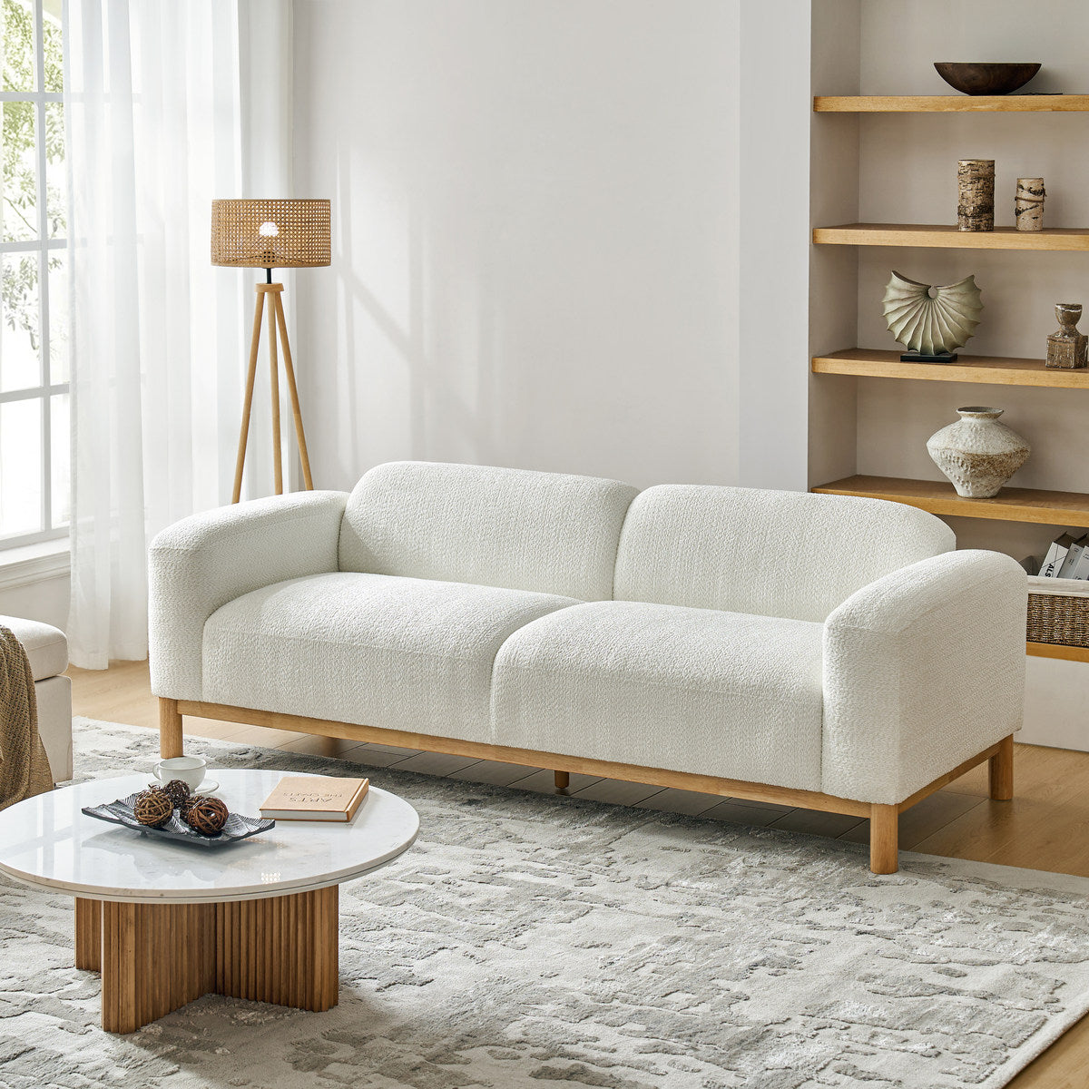 Diego Modernes Sofa mit niedrigem Profil und tiefer Polstersitzfläche