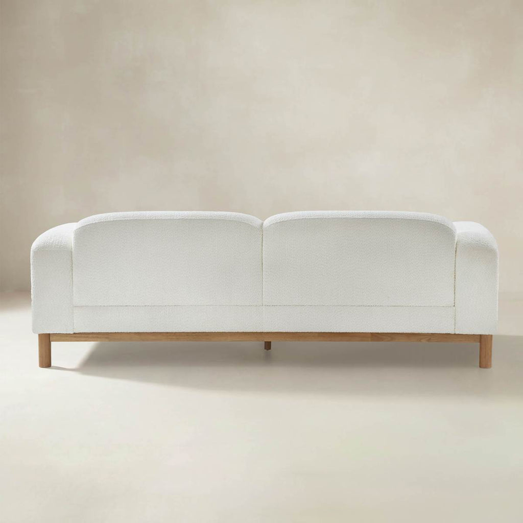 Diego Modernes Sofa mit niedrigem Profil und tiefer Polstersitzfläche