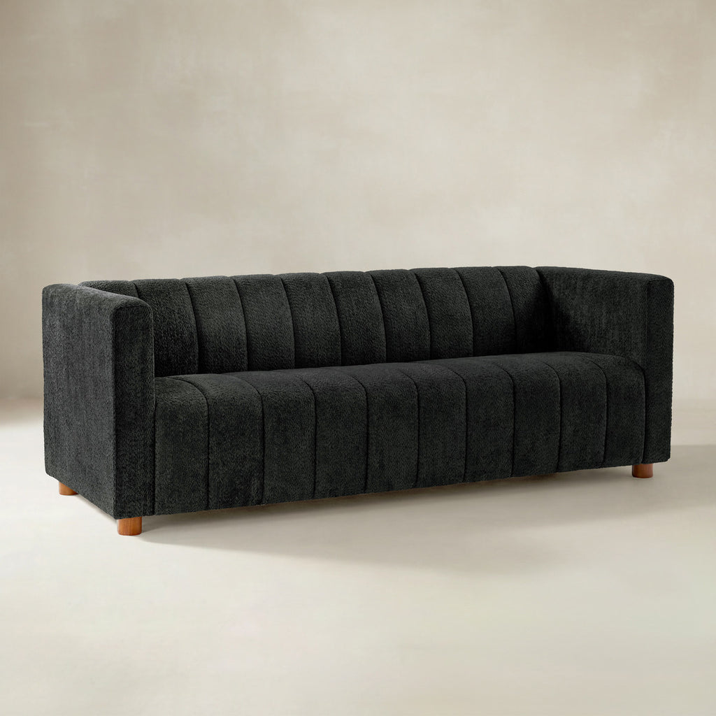 Botham Bouclé Sofa mit verdeckten flachen Beinen