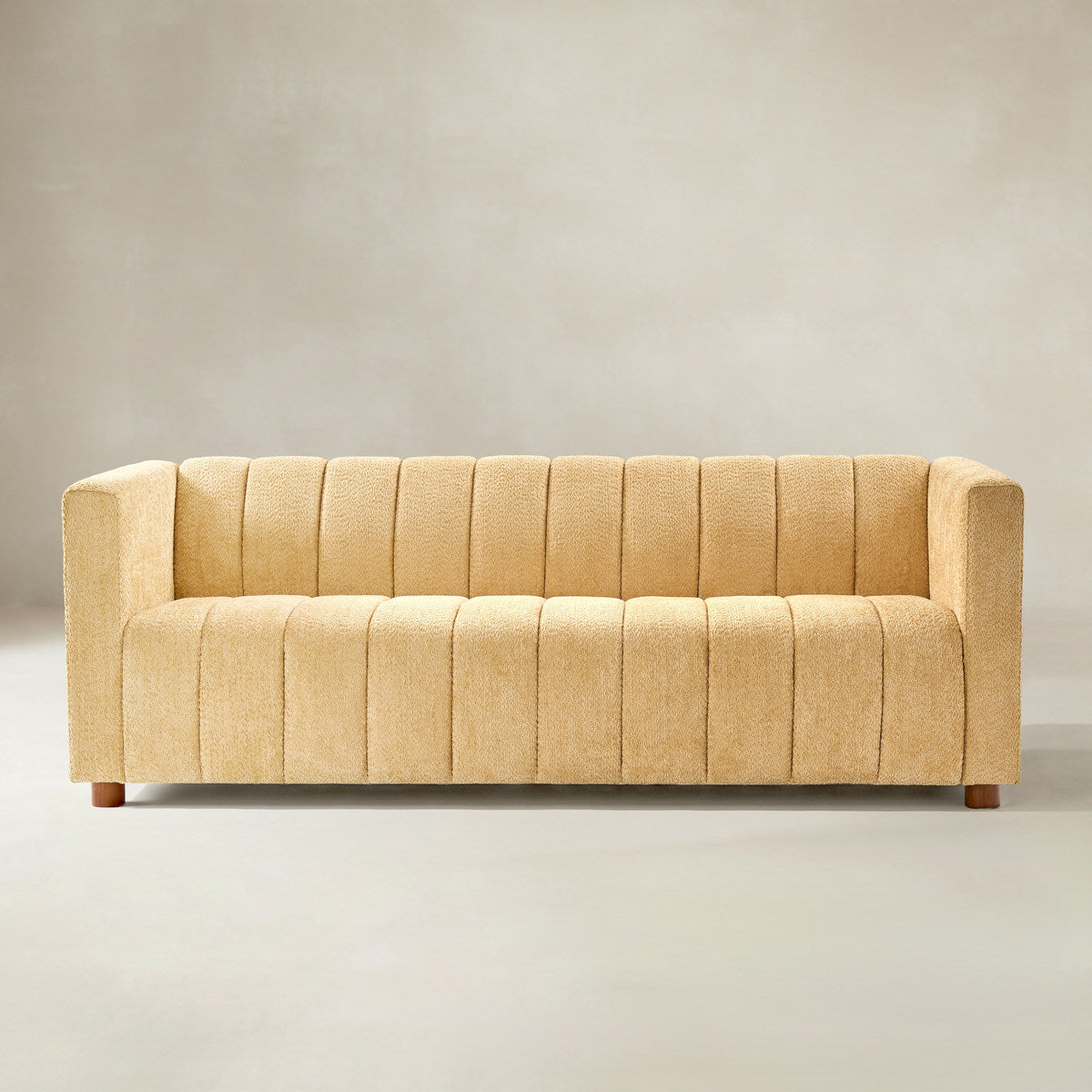 Botham Bouclé Sofa mit verdeckten flachen Beinen