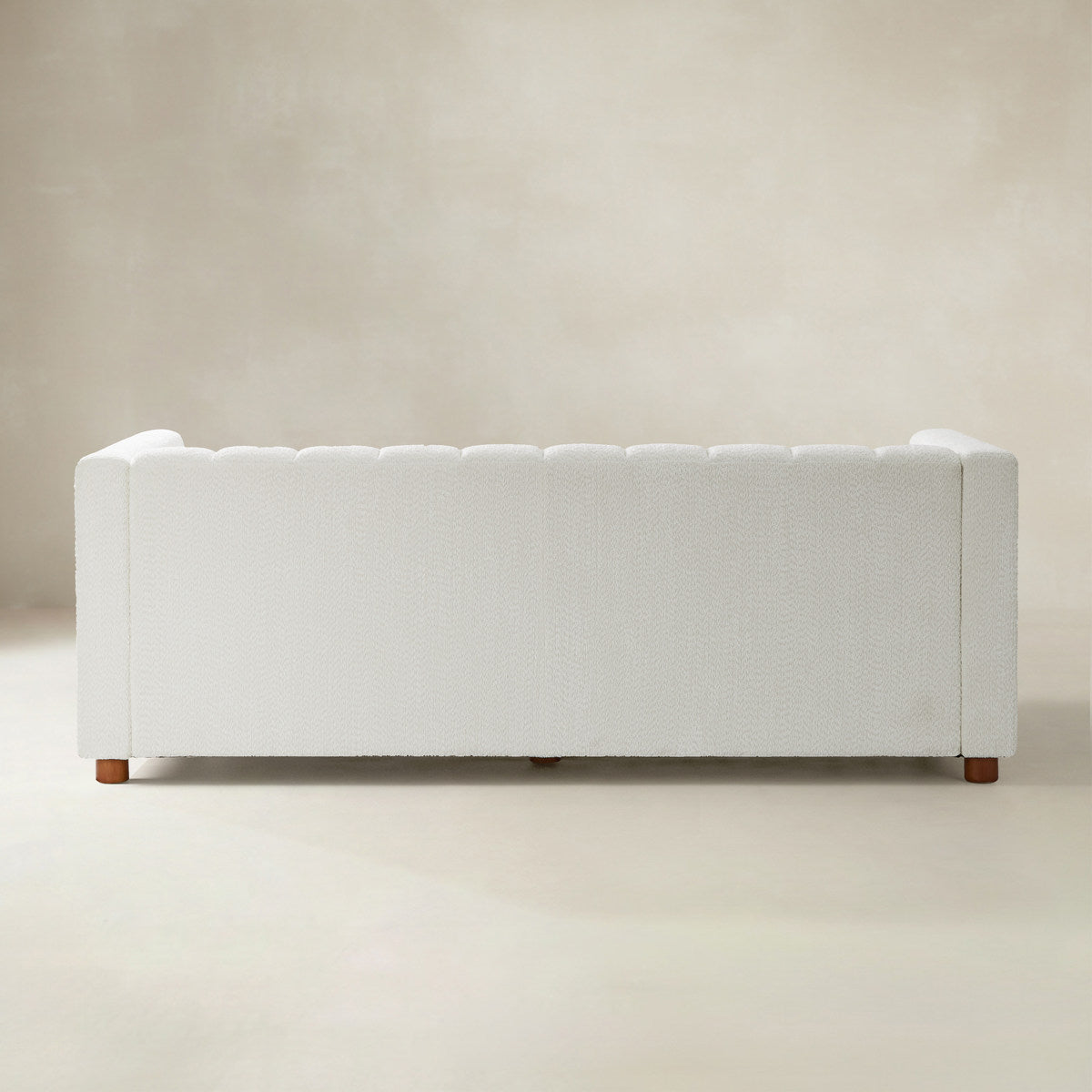 Botham Bouclé Sofa mit verdeckten flachen Beinen