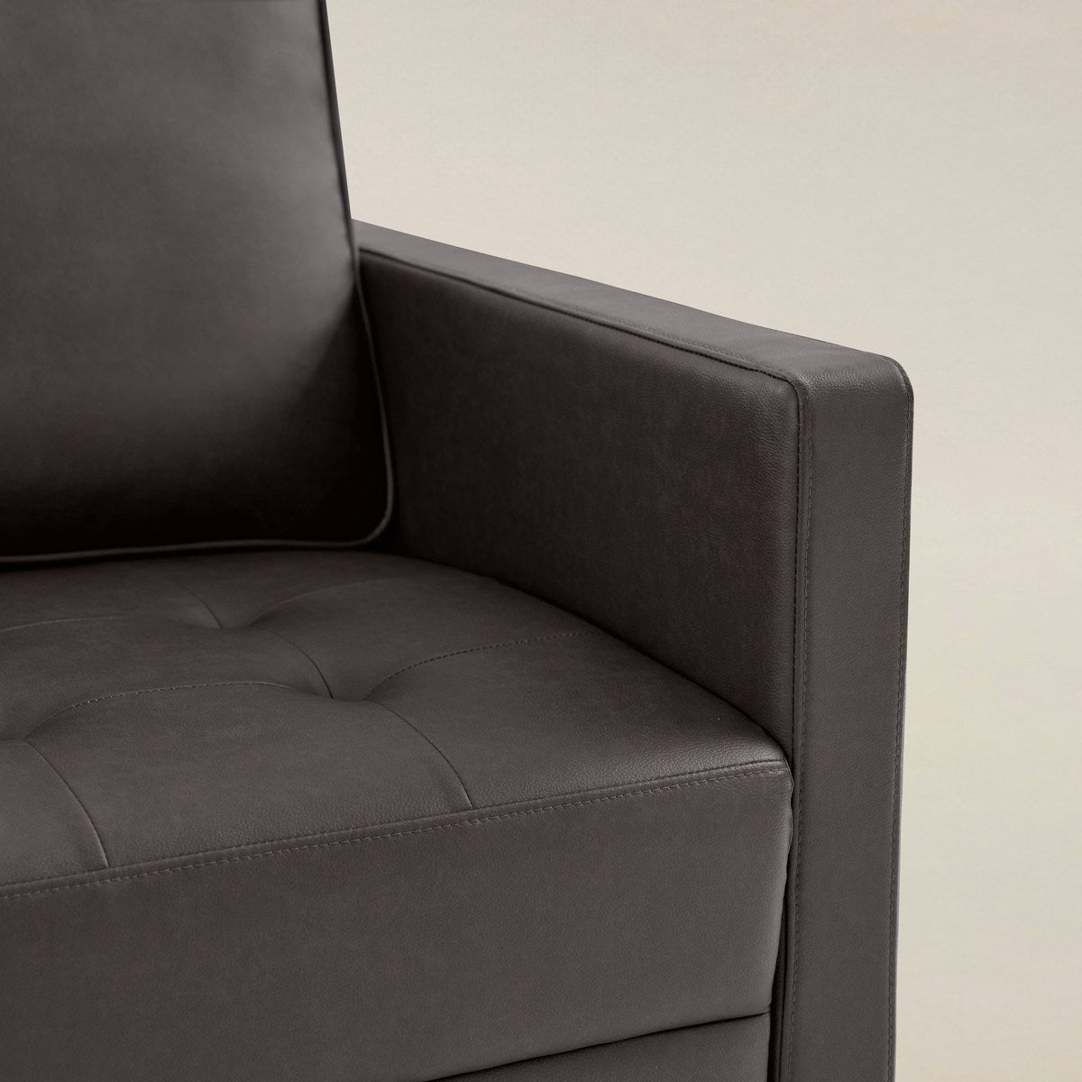 Eleutheria Mid-Century Zweisitzer-Sofa mit Knopfheftung