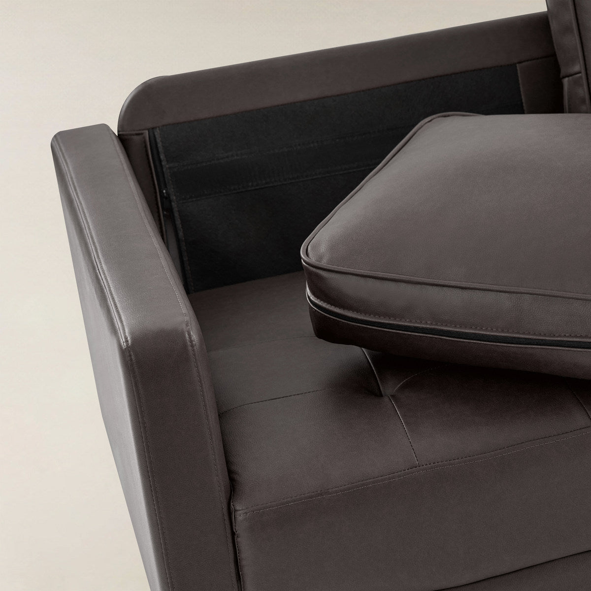Eleutheria Mid-Century Zweisitzer-Sofa mit Knopfheftung