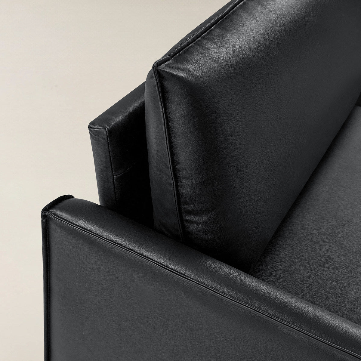 Lira Mid-Century 2-Sitzer aus veganem Leder mit Massivholzbeinen